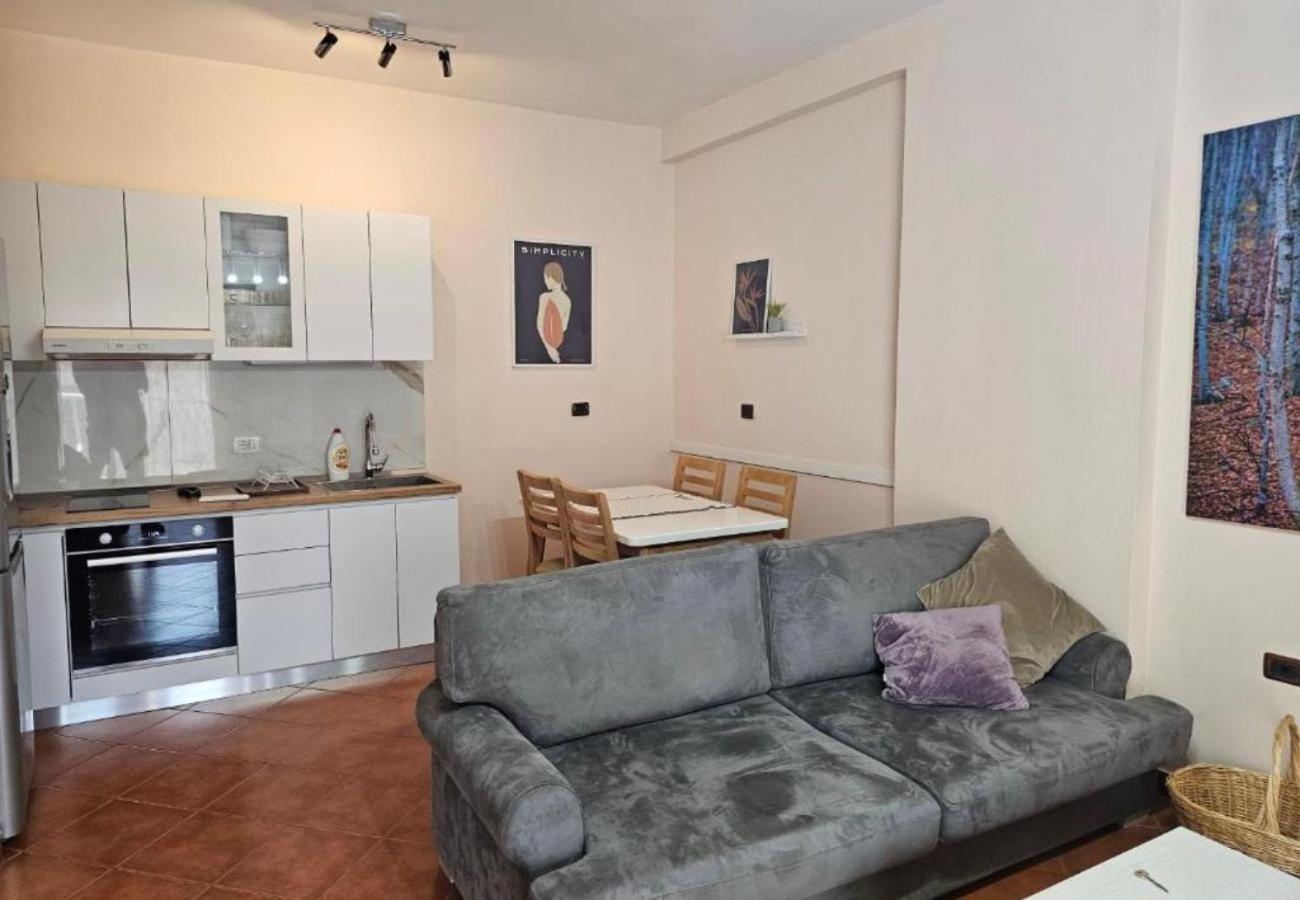 Apartamento Kalpazo Myslym Shyri Tirana Exterior foto